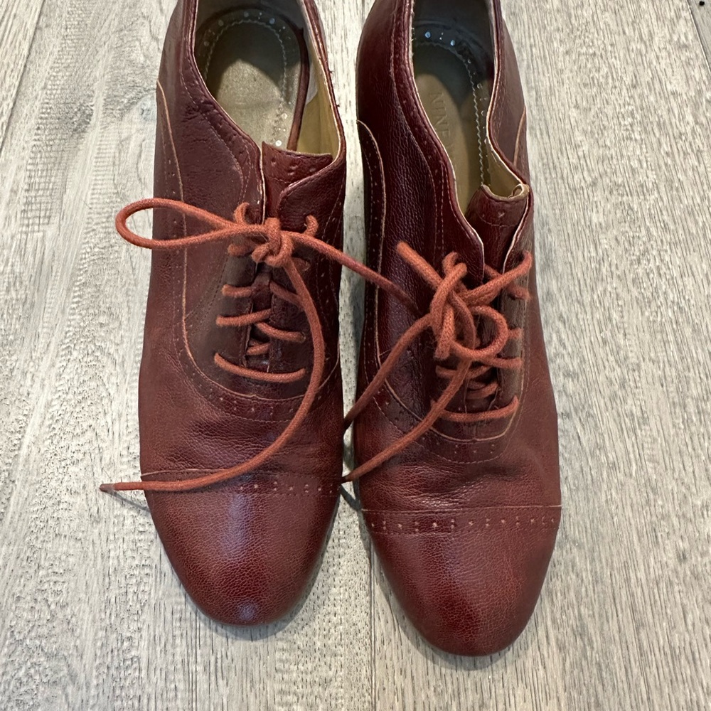 Burgundy Leather Lace-Up Shoes